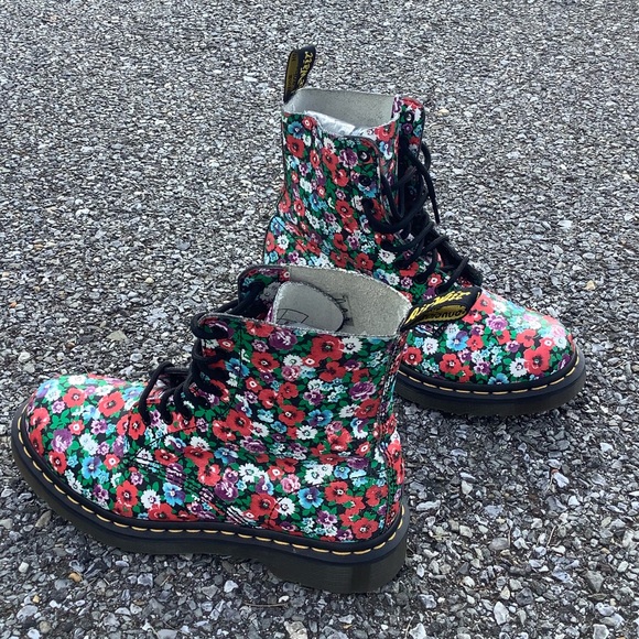 Dr Martens Pascal Black Wild Poppy Floral Print Boots Size 8 - Doc Martens - Picture 7 of 10
